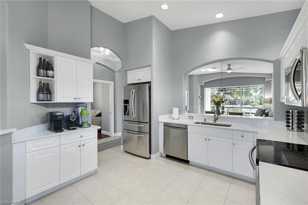 8616 Ibis Cove CIR photo 13 of 43