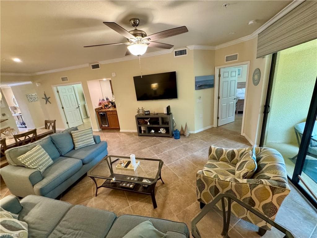 13761 Julias WAY 311 photo 11 of 32