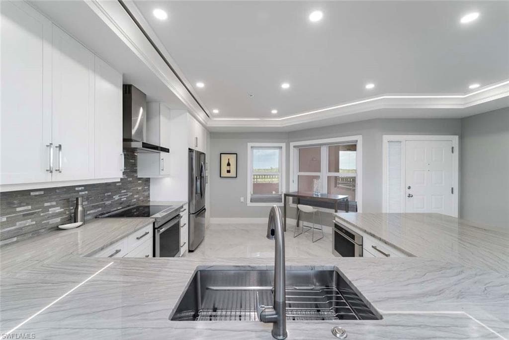 260 Barefoot Beach BLVD 303 photo 4 of 30