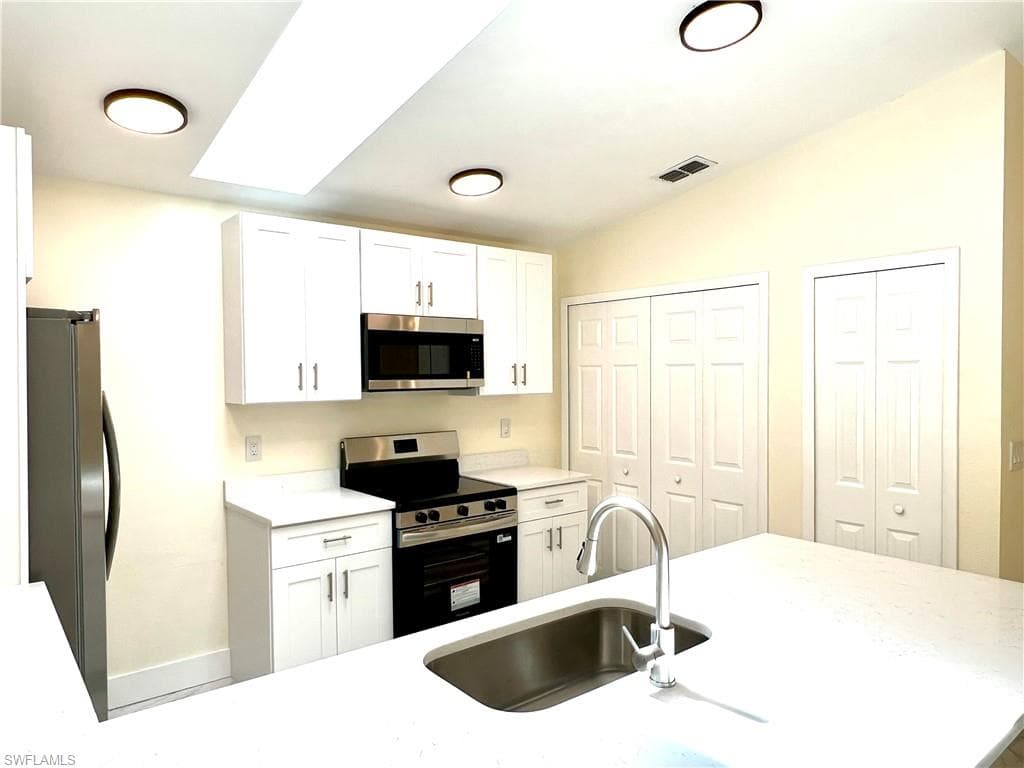 17503 Village Inlet CT photo 9 of 35