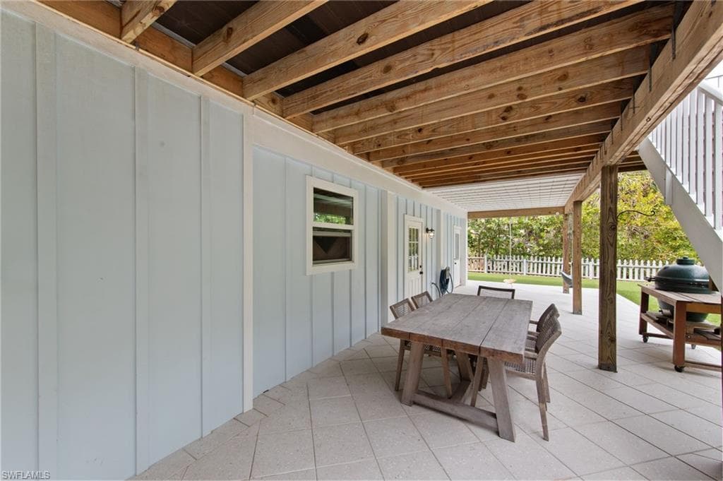 View of patio / terrace with outdoor dining space