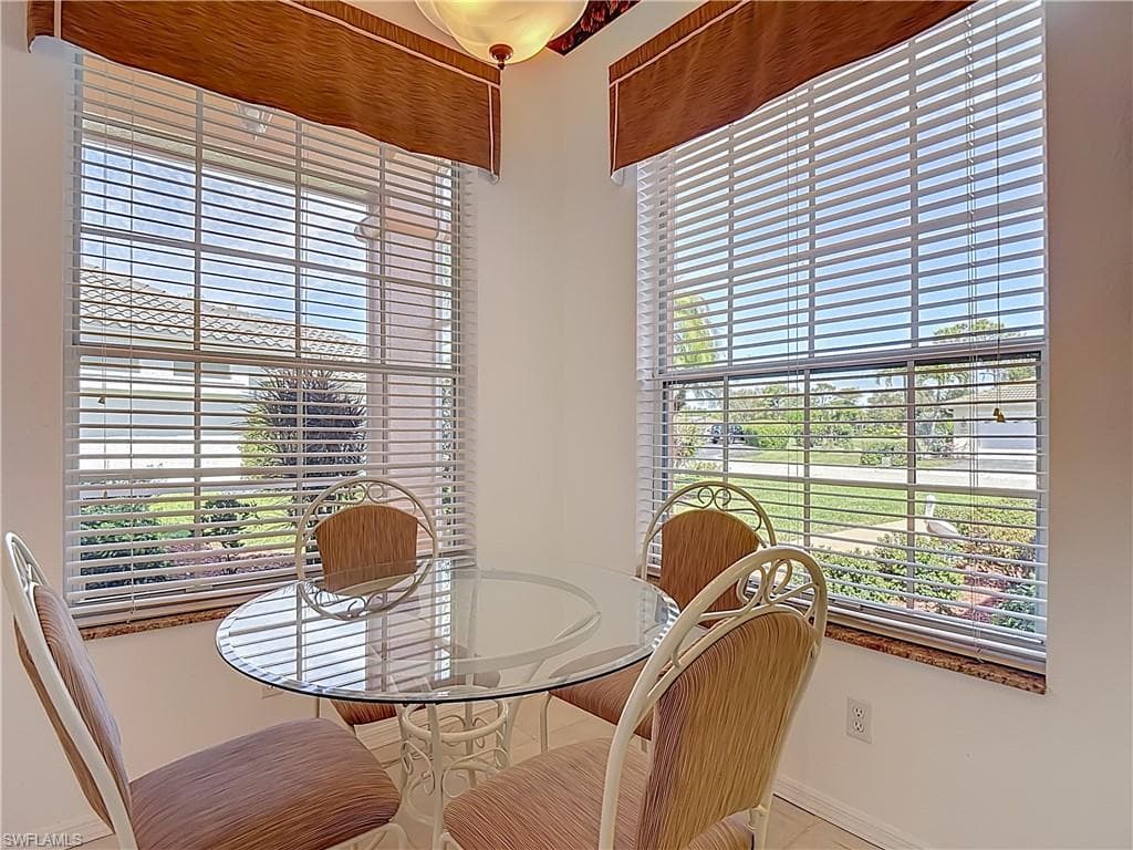 Breakfast area