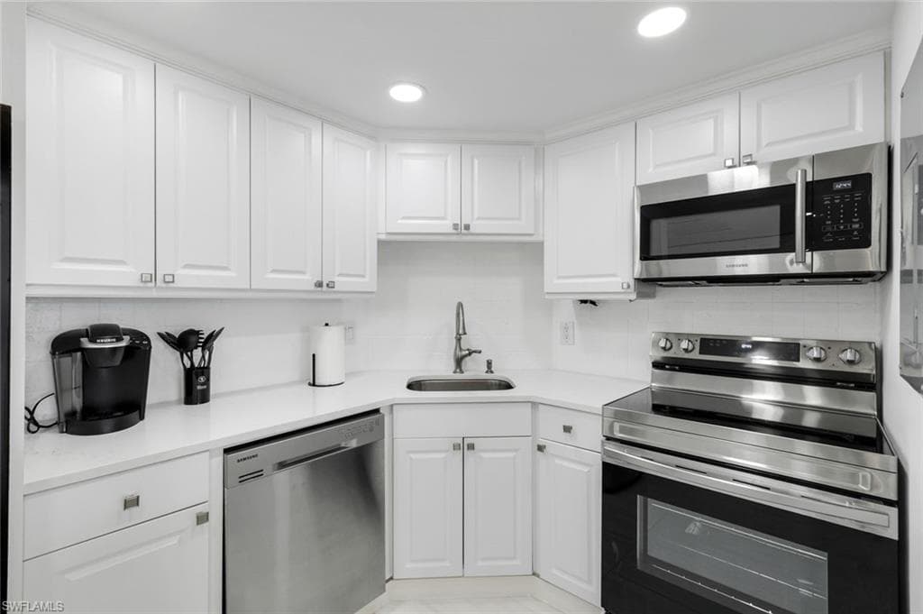 Beautifully updated kitchen
