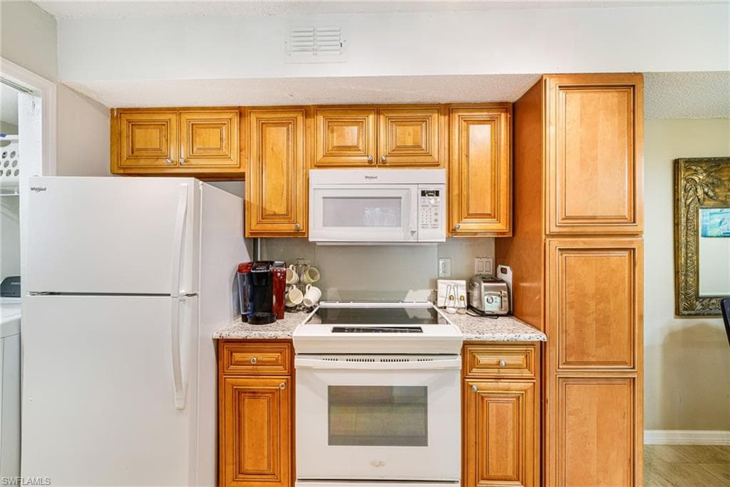 12620 Equestrian CIR 1705 photo 11 of 41