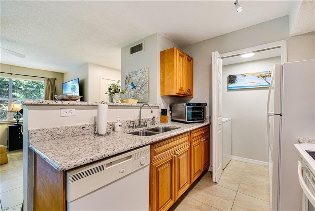 12620 Equestrian CIR 1705 photo 8 of 41