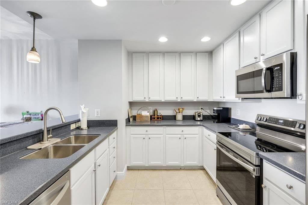 5781 Cape Harbour DR 1108 photo 12 of 39