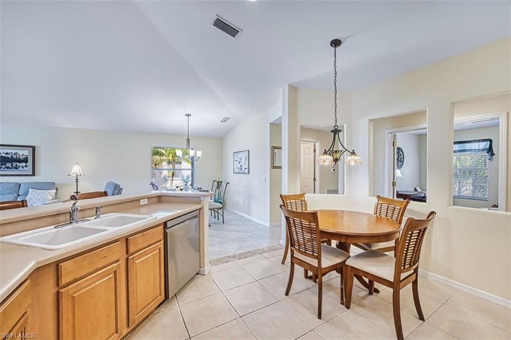 10135 Colonial Country Club BLVD 1202 photo 11 of 49