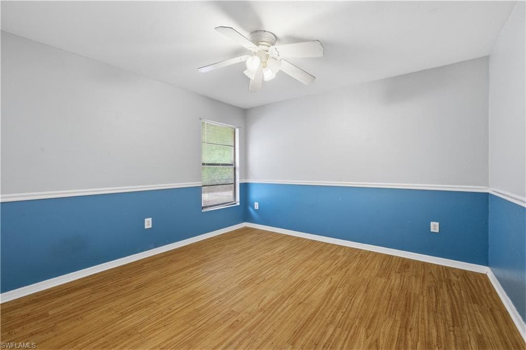 5681 Bur Oaks LN photo 23 of 27