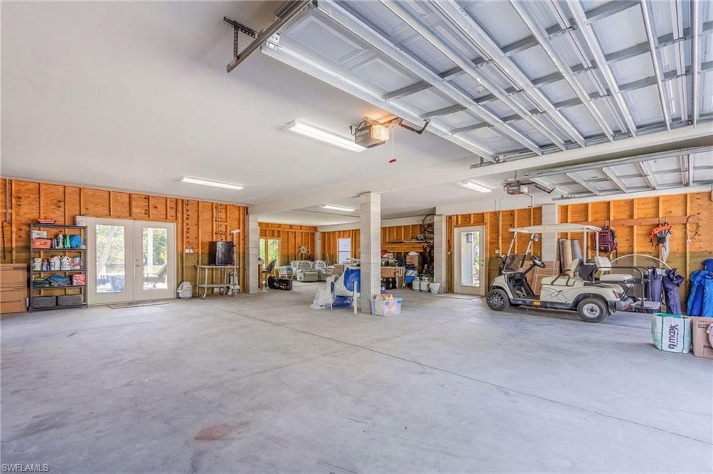 7655 Myrsine CIR photo 15 of 32
