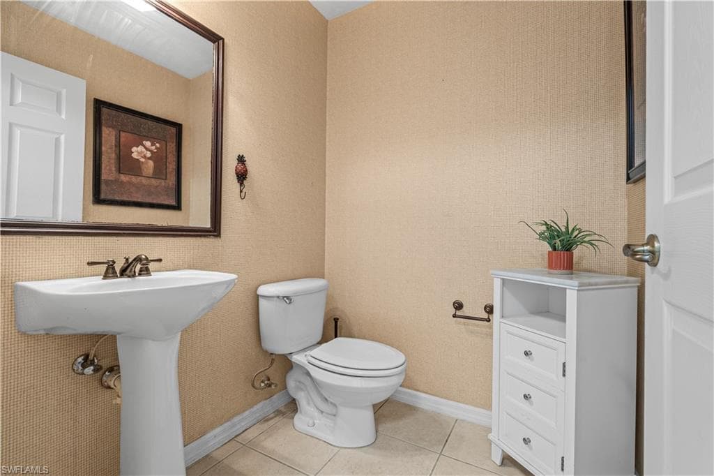9808 Roundstone CIR photo 19 of 24