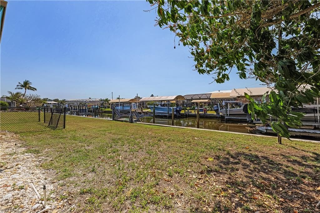 7815 Bocilla LN photo 27 of 39