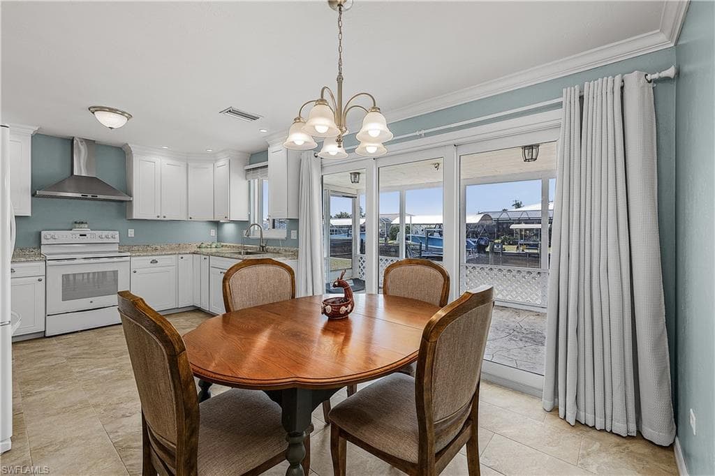 7815 Bocilla LN photo 9 of 39