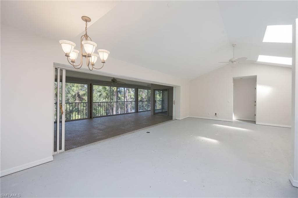 Living area to Masterbd
