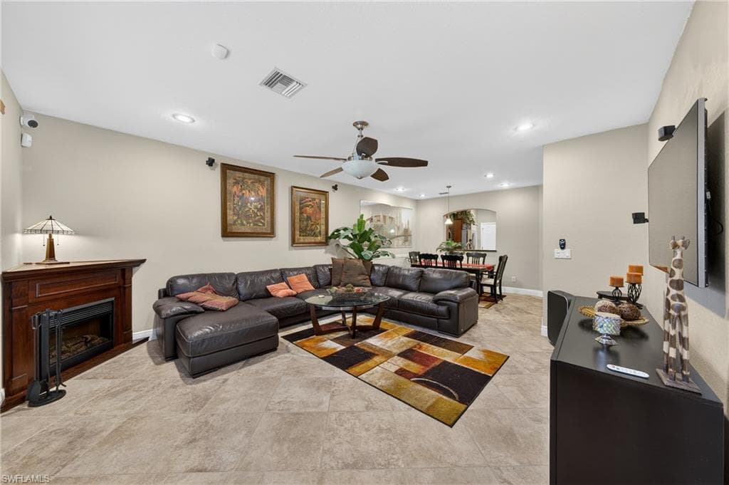 17560 Brickstone LOOP photo 2 of 34