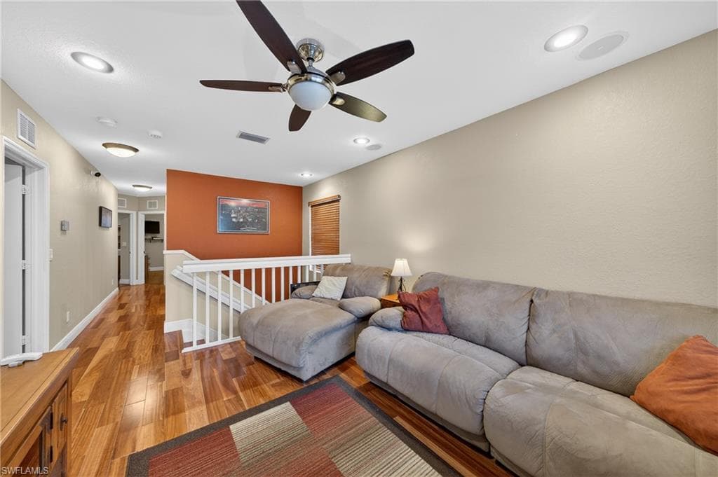17560 Brickstone LOOP photo 13 of 34
