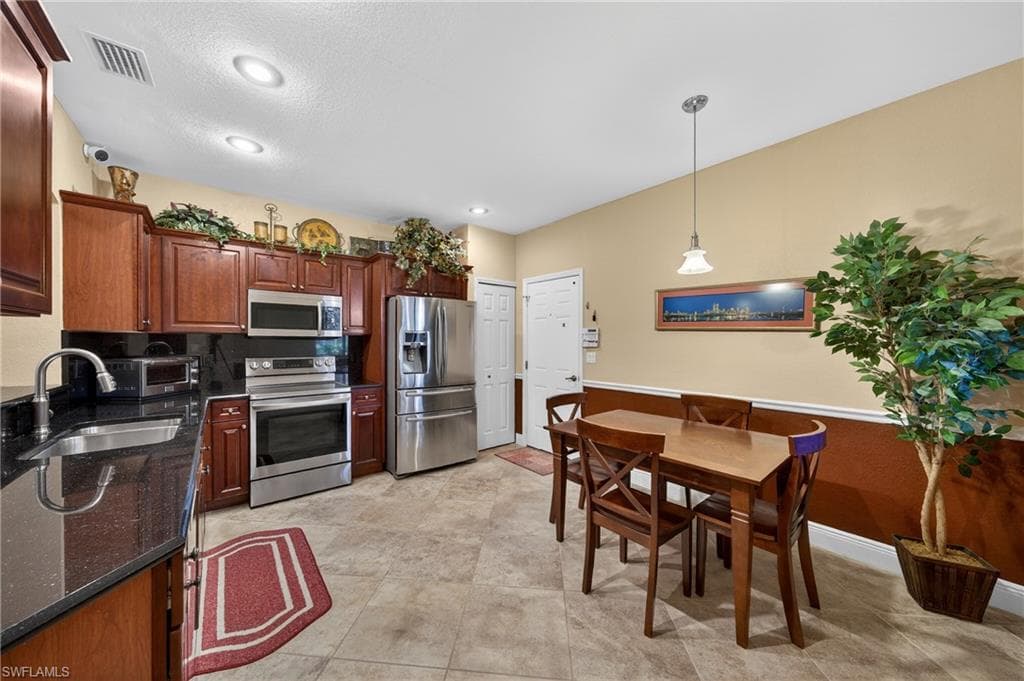17560 Brickstone LOOP photo 9 of 34