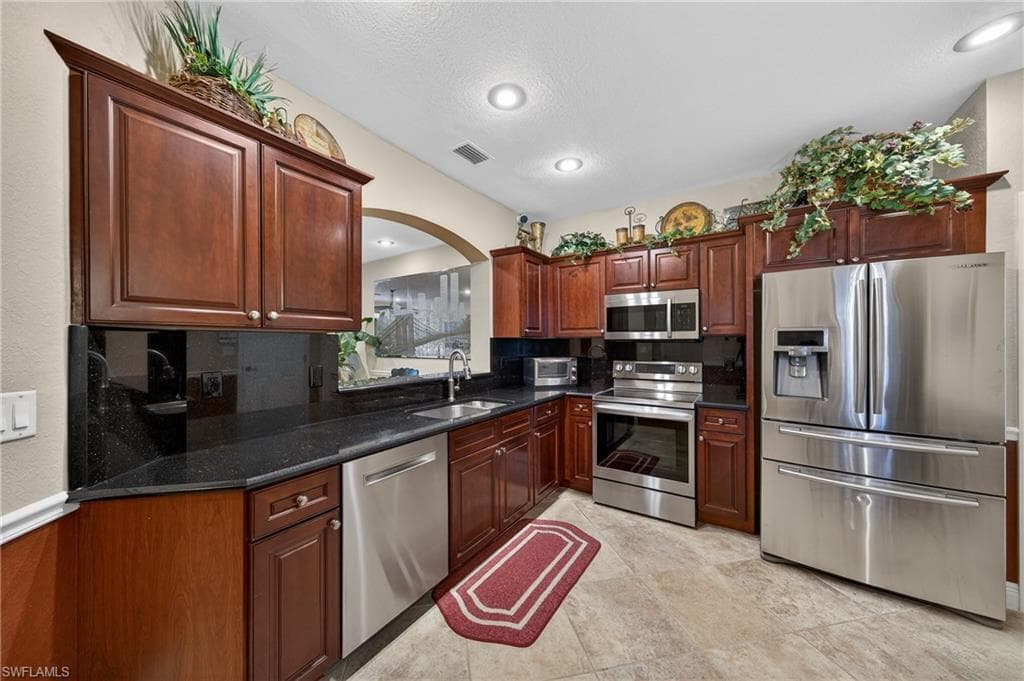 17560 Brickstone LOOP photo 11 of 34