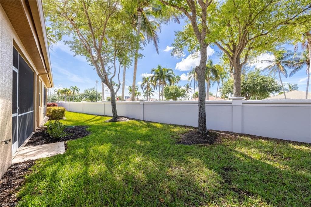 7900 Lake Sawgrass LOOP 4612 photo 27 of 42
