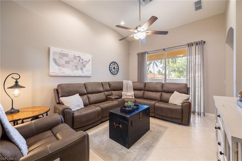 7900 Lake Sawgrass LOOP 4612 photo 13 of 42