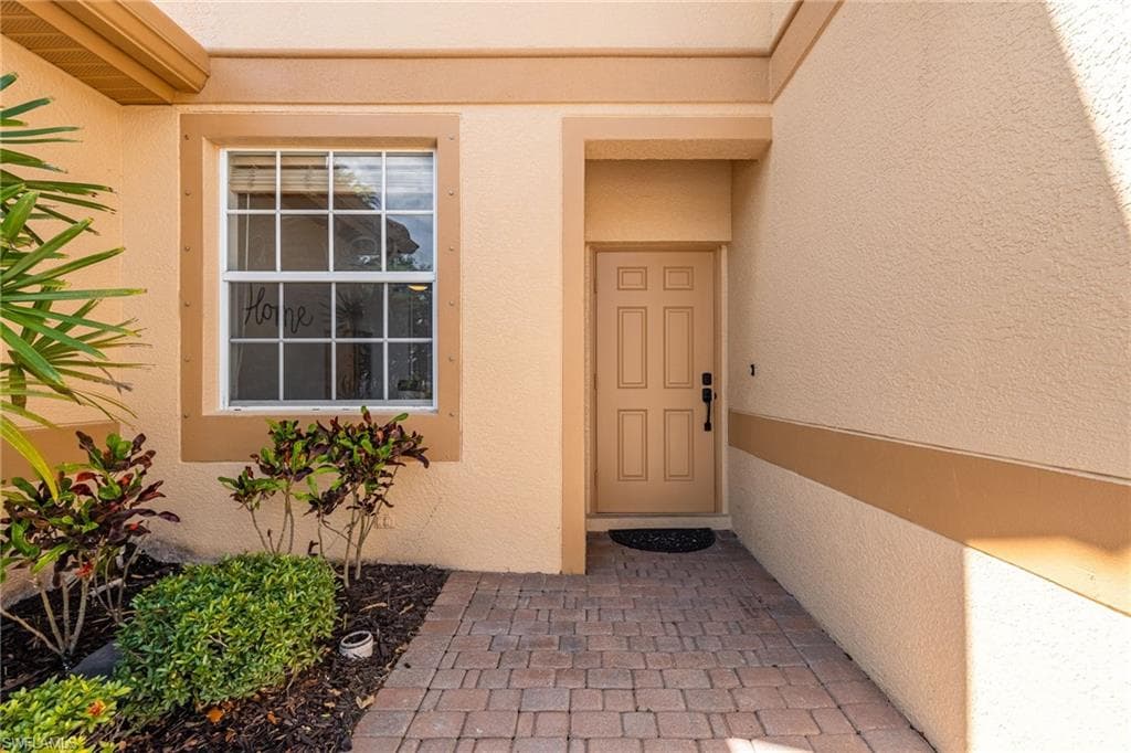 7900 Lake Sawgrass LOOP 4612 photo 3 of 42