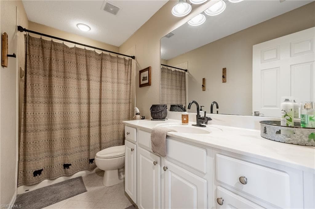7900 Lake Sawgrass LOOP 4612 photo 24 of 42