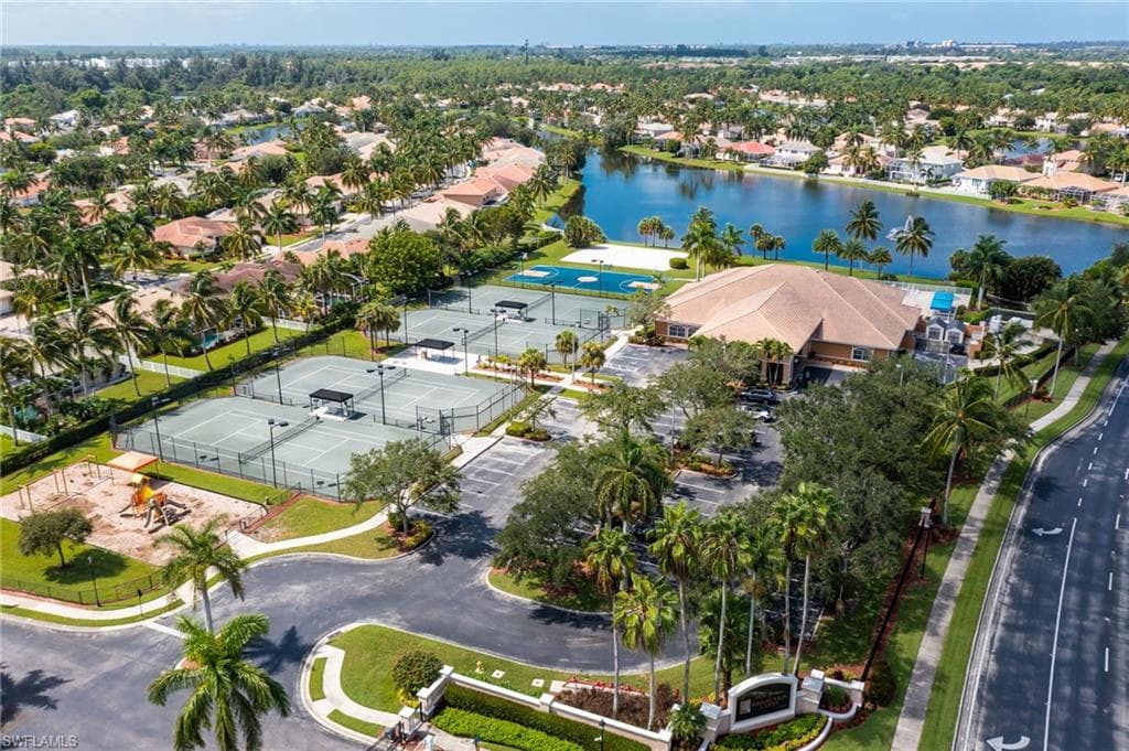 7900 Lake Sawgrass LOOP 4612 photo 38 of 42