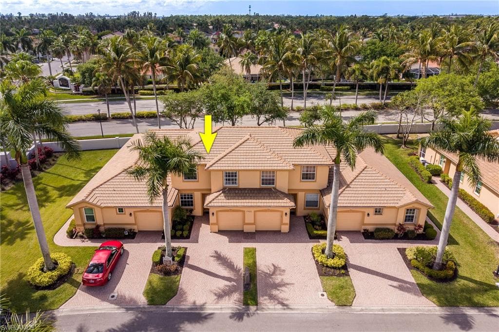 7900 Lake Sawgrass LOOP 4612 photo 29 of 42