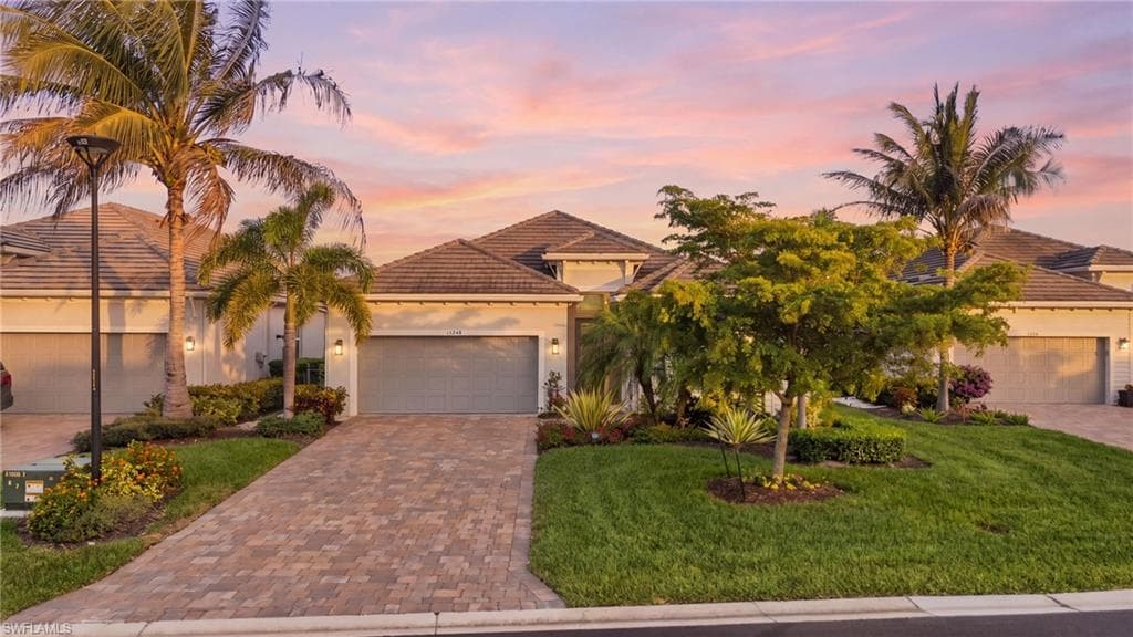 15248 Blue Bay CIR photo 2 of 50