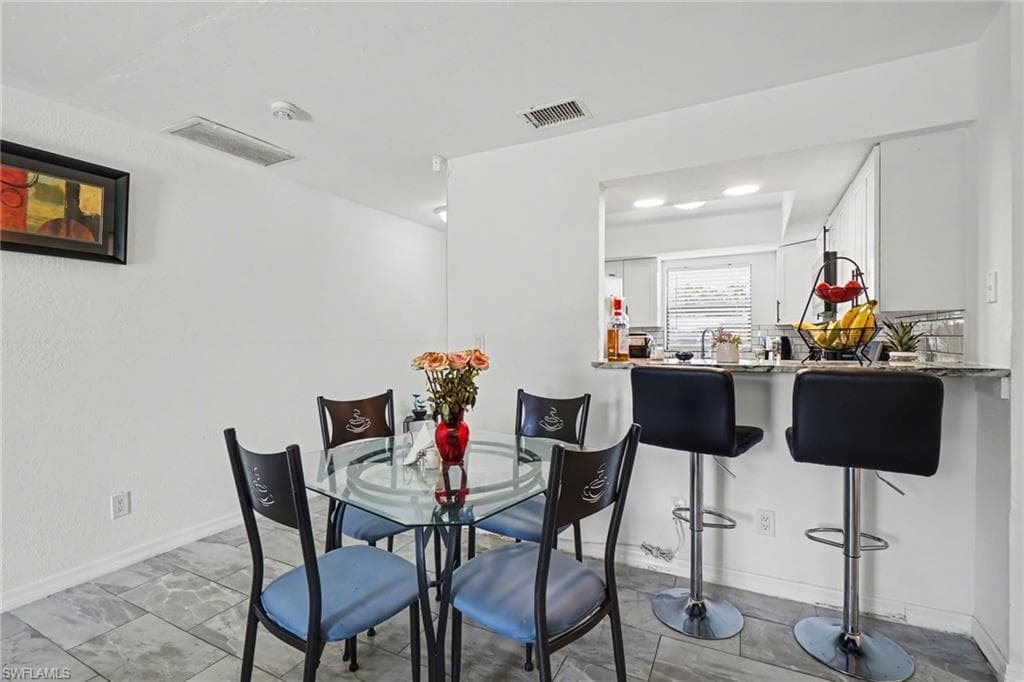 2208 Iris way