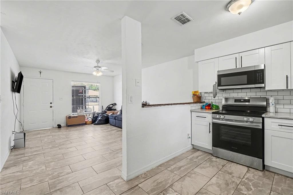2210 Iris way