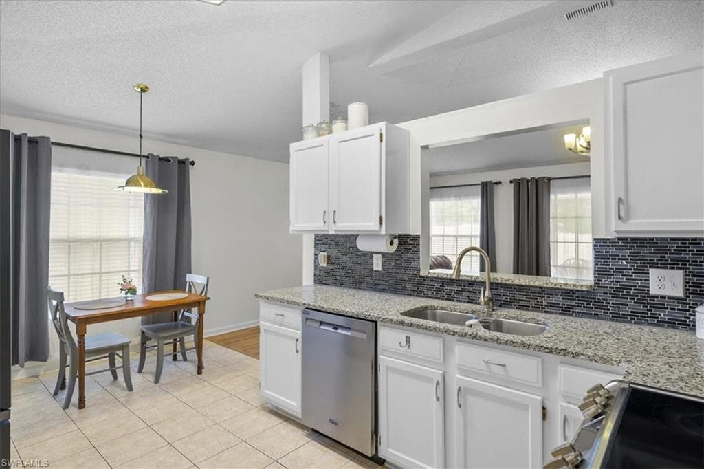 11179 Bentley Trace LN E photo 11 of 37