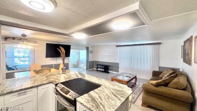 5512 Salem LN photo 5 of 46