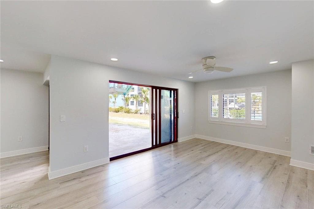 6660 Estero BLVD 105 photo 17 of 42