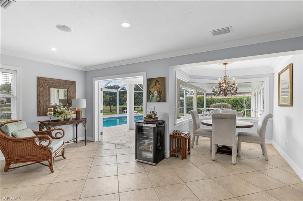 Breakfast nook