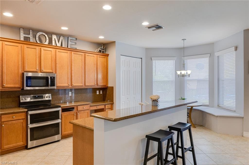 10519 Winged Elm LN photo 6 of 34