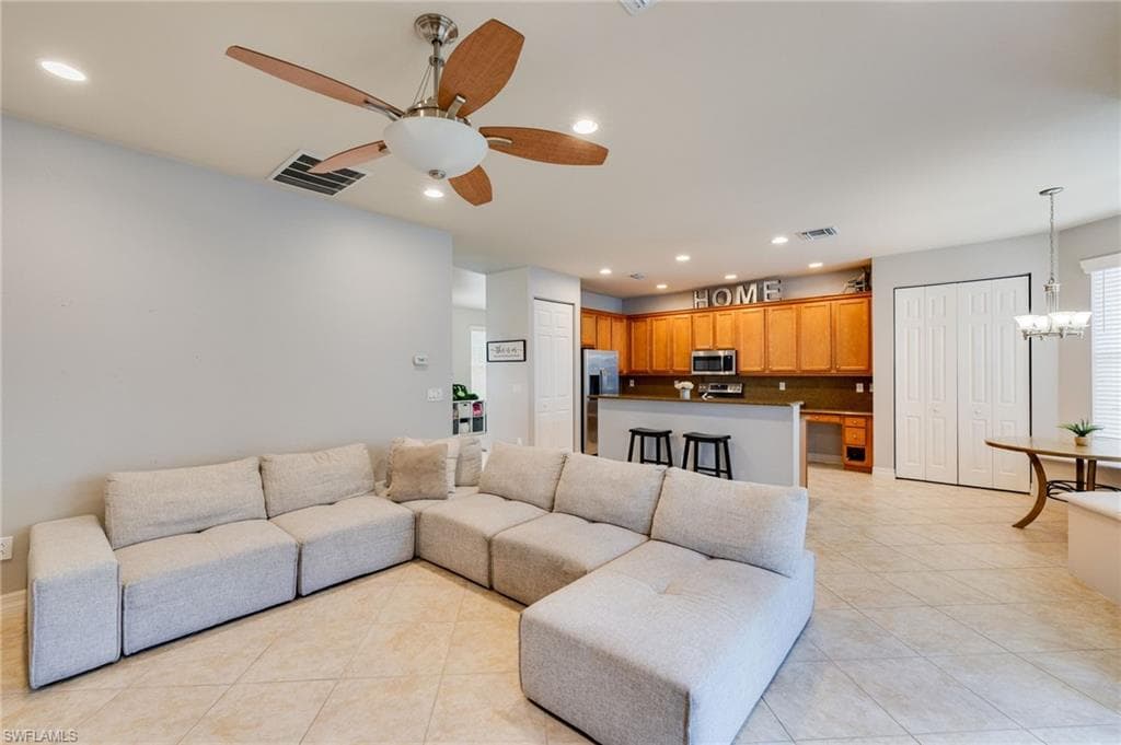 10519 Winged Elm LN photo 13 of 34