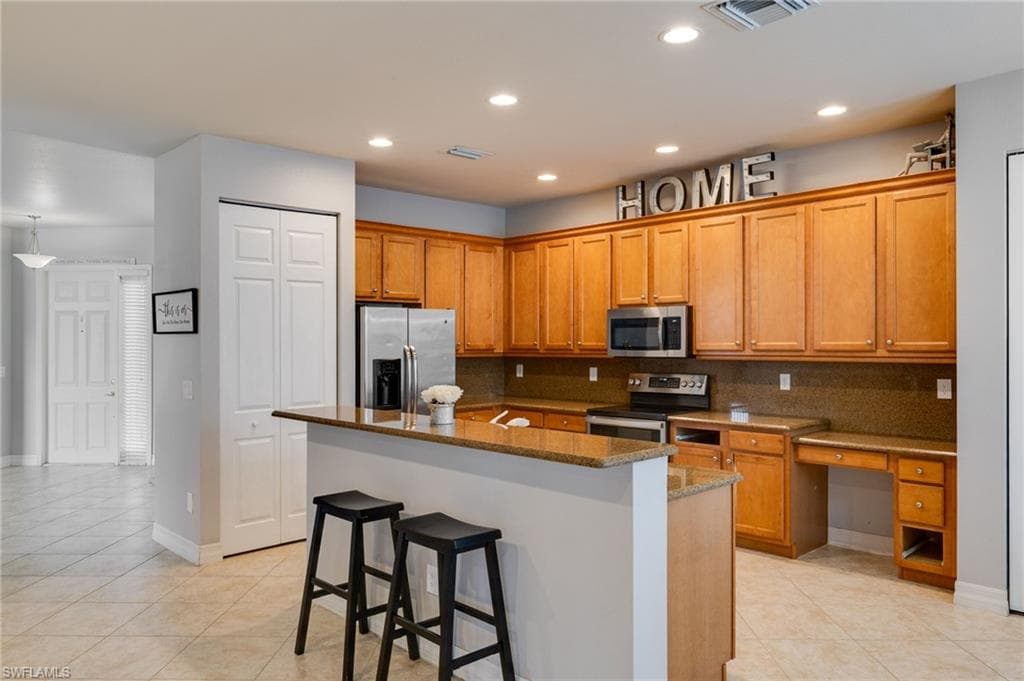 10519 Winged Elm LN photo 8 of 34