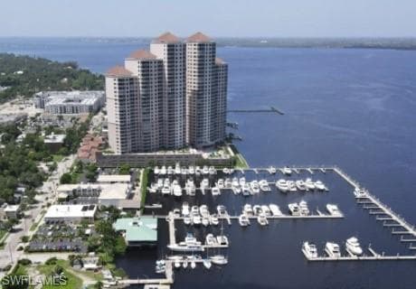 NEW MARINA
