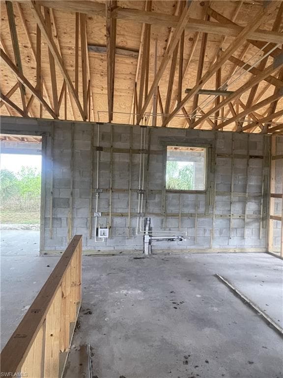209 Nautilus AVE photo 9 of 19