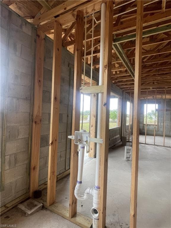 209 Nautilus AVE photo 8 of 19