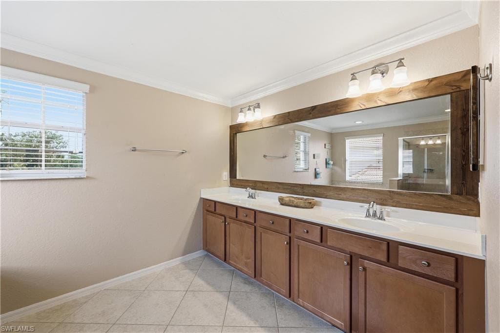 2446 Heydon CIR E photo 17 of 49