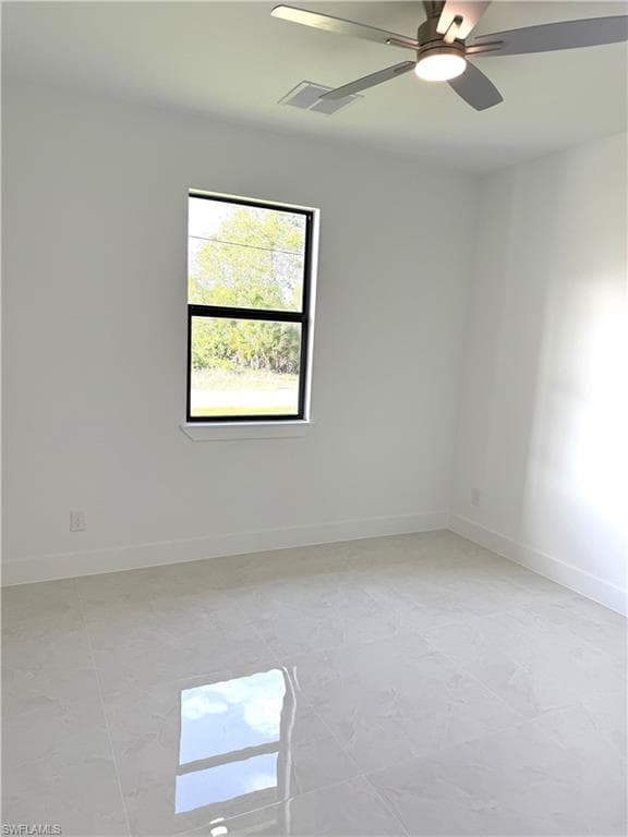 803 Newell ST E photo 13 of 22