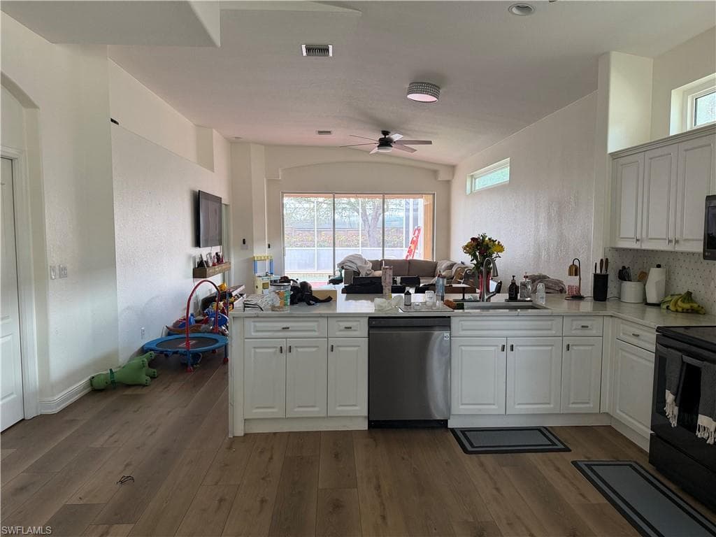 8723 Ibis Cove CIR photo 24 of 43