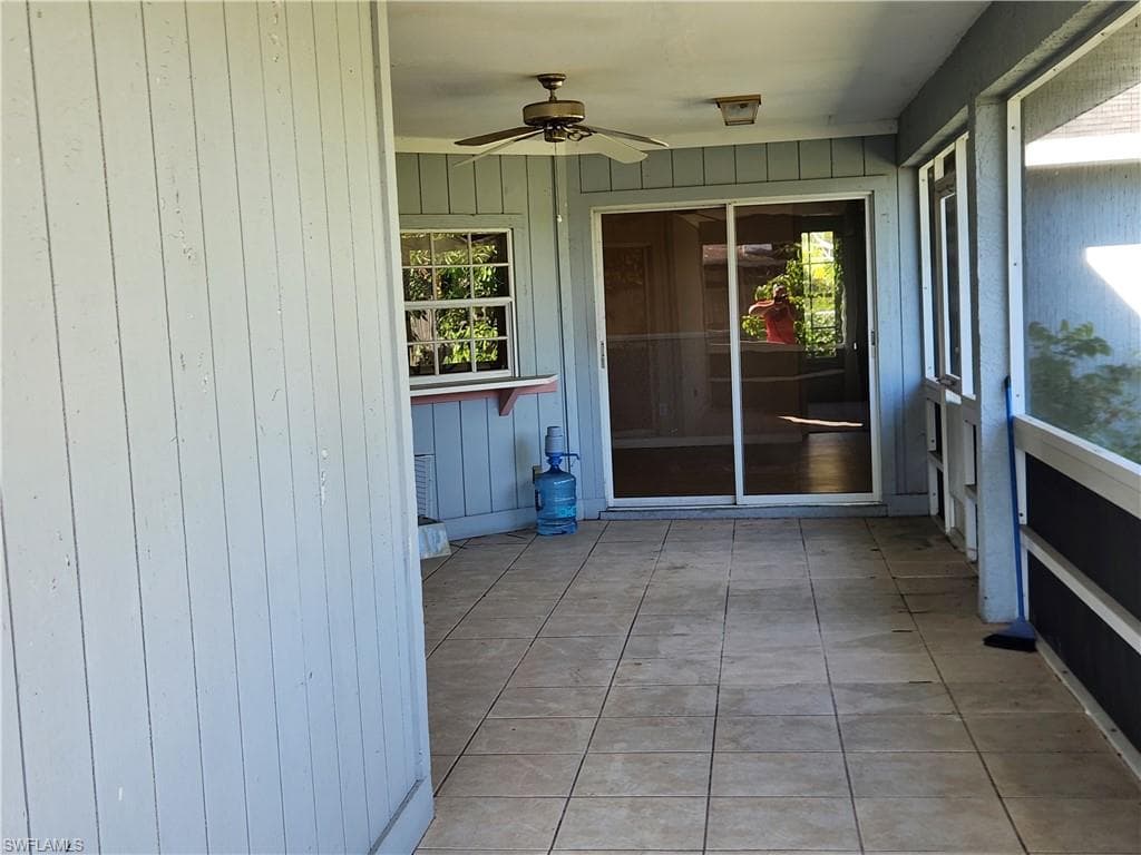 132 Dania CIR photo 12 of 14