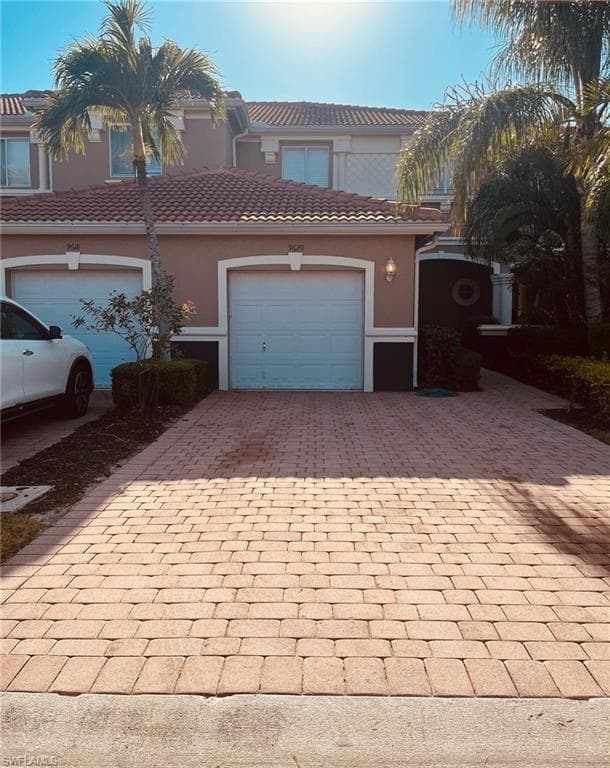9620 Roundstone CIR photo 1 of 18