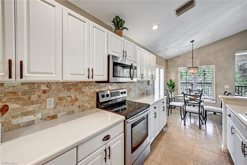 11019 Mill Creek WAY 908 photo 13 of 44
