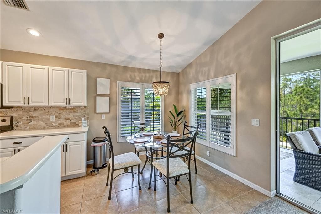 11019 Mill Creek WAY 908 photo 15 of 44