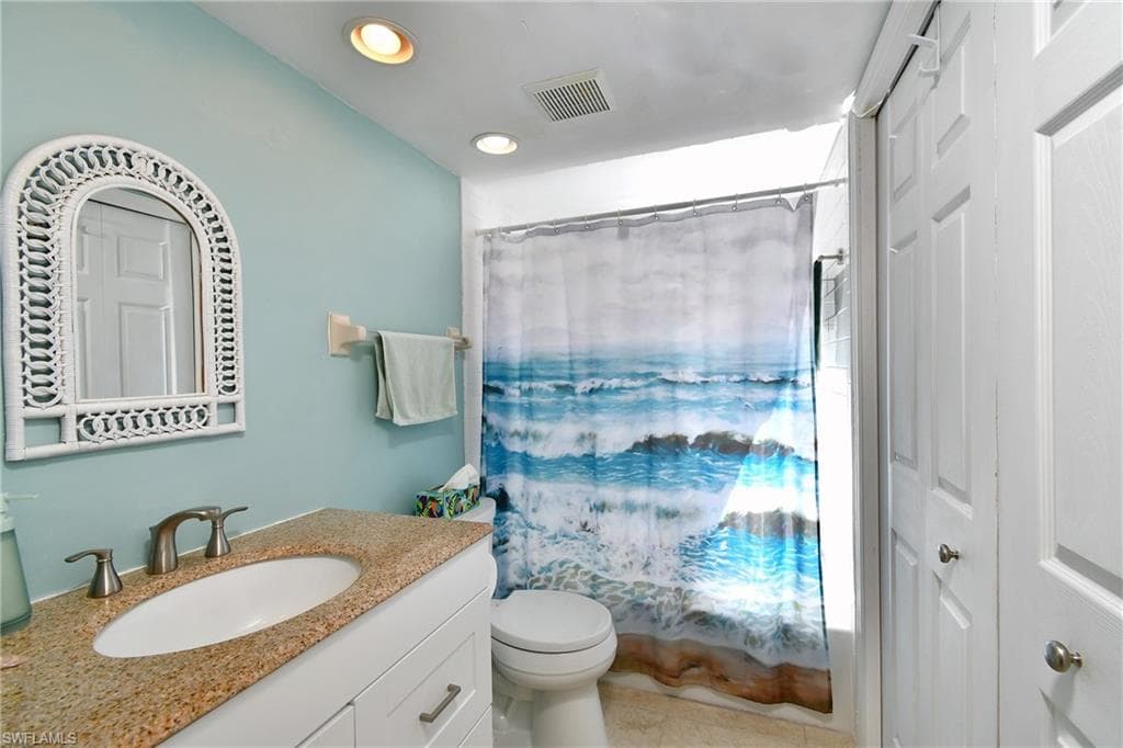 12171 Kelly Sands WAY 1568 photo 13 of 47