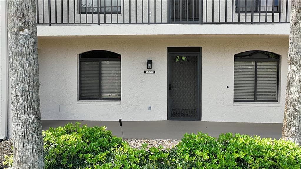 12171 Kelly Sands WAY 1568 photo 5 of 47