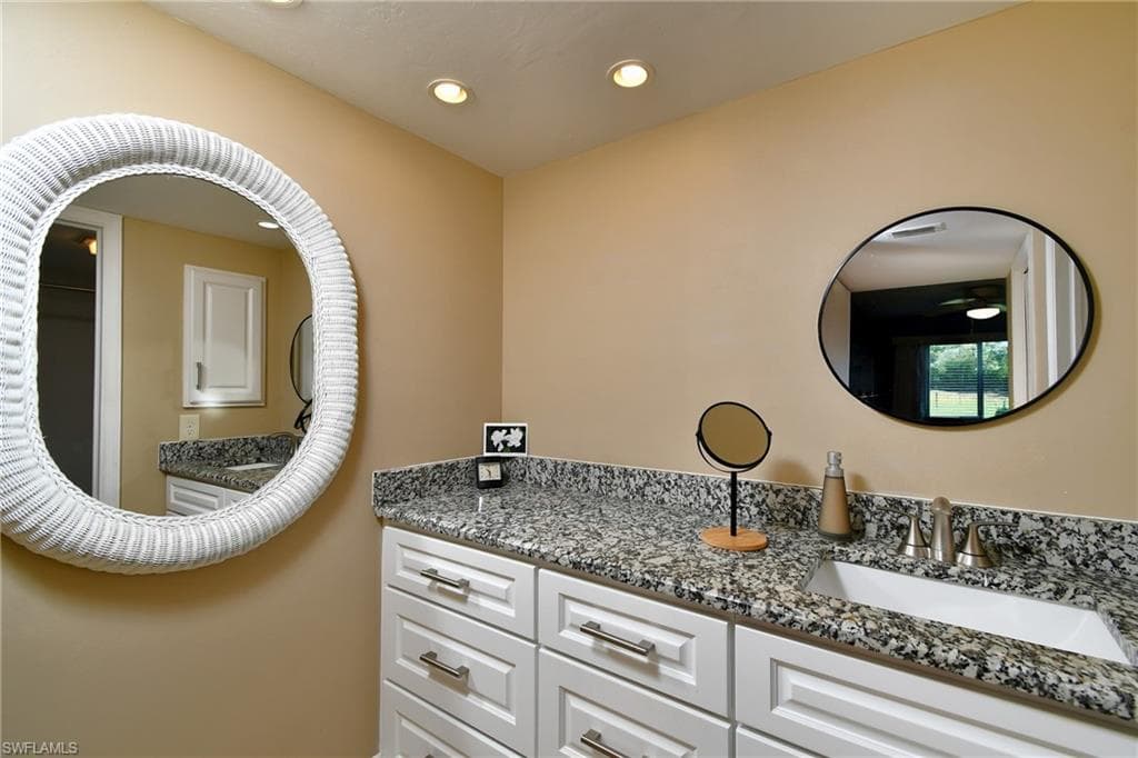 12171 Kelly Sands WAY 1568 photo 24 of 47